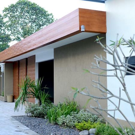 Reddoorz Syariah Plus Near Banyuwangi Airport 외부 사진