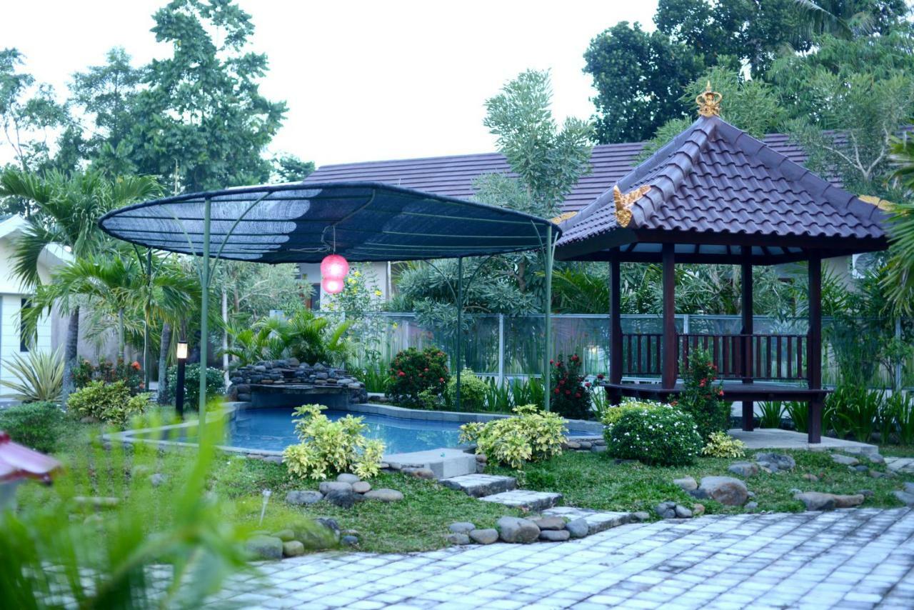 Reddoorz Syariah Plus Near Banyuwangi Airport 외부 사진